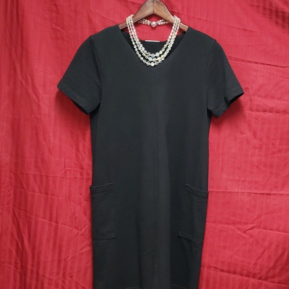 Cotton Studio Black V- Neck, Relax Fit Dress with pockets. - Picture 3 of 8